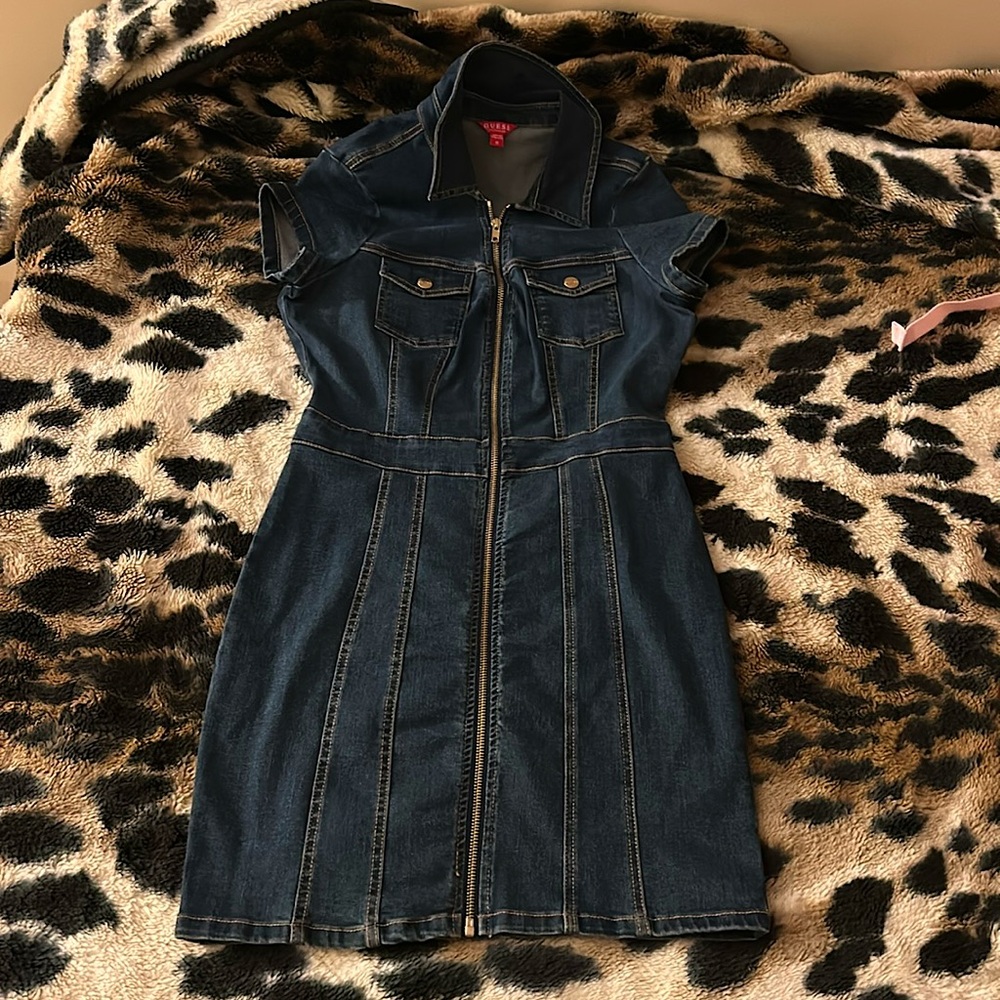 Nice denim dress (GUESS) 🤍size M